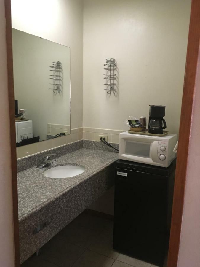 Budget Inn Lafonda Motel Liberal Buitenkant foto